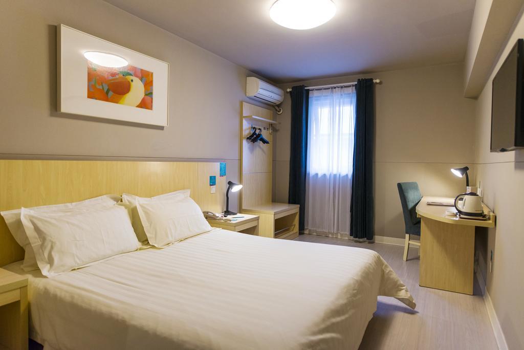 Jingjiang Inn Shanghai Minsheng Road Exterior photo